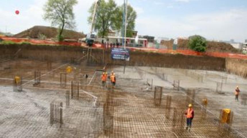 Arın&ccedil;, Bursa'da y&uuml;zme havuzu temeli attı