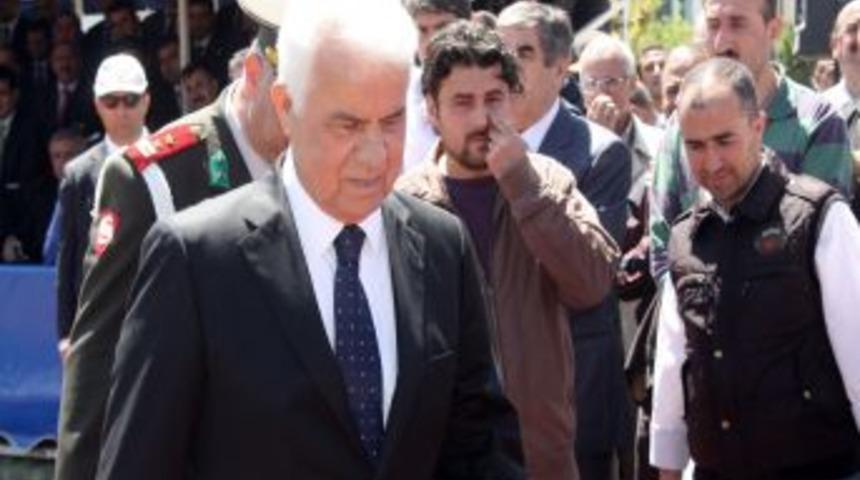 Ban Ki-mun, Downer'le g&ouml;r&uuml;şt&uuml;; Eroğlu bilgilendirme bekliyor