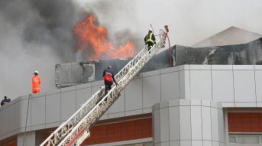 Kmü'deki Yangın Kontrol Altına Alındı