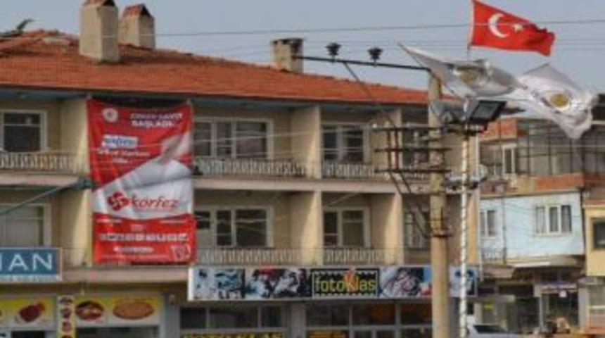 Şiddetli R&uuml;zgar Hayatı Olumsuz Etkiledi