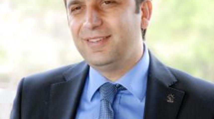 AK Partili K&ouml;se: Akaydın, dindarlığa şaşı bakıyor