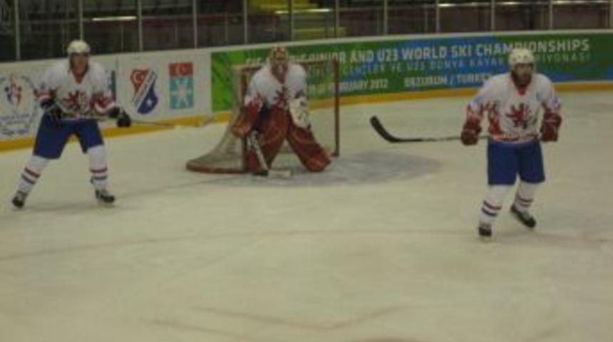 T&uuml;rkiye Buz Hokey'inde grup şampiyonu oldu