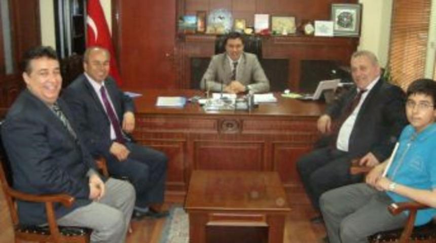 Finale kalan &ouml;ğrenci kaymakamı ziyaret etti