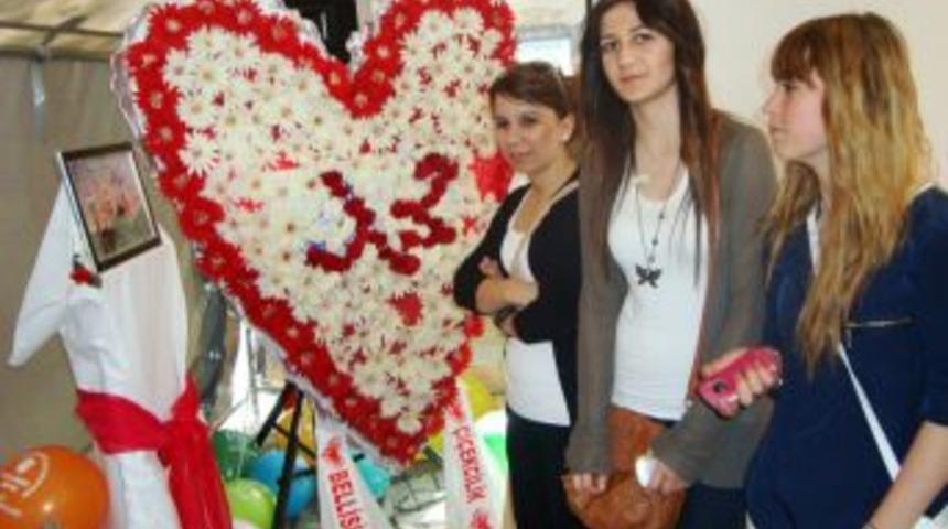 Muhammed yazılı &ccedil;elenge b&uuml;y&uuml;k ilgi