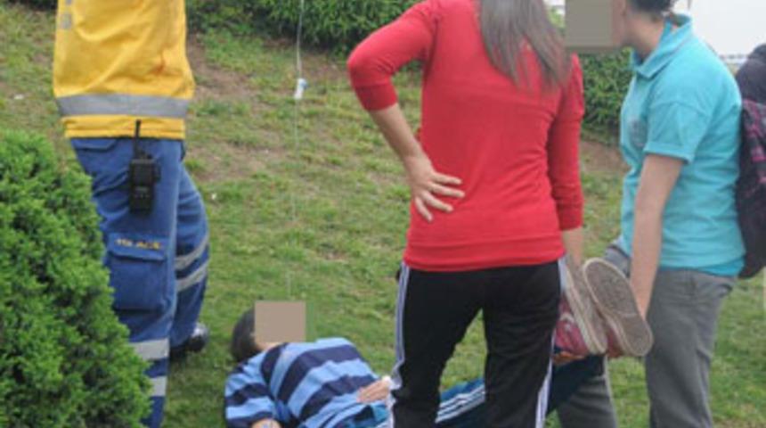 Liseli kızların erkek kavgası