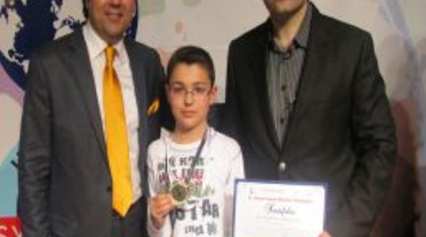 Bur&ccedil; Koleji bir olimpiyat &ouml;d&uuml;l&uuml; daha kazandı