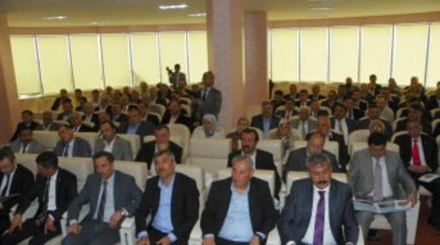 Kırıkkale Belediye Başkanı Korkmaz, bilgilendirme toplantısı d&uuml;zenledi