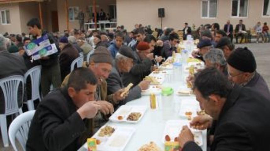 Yukarı &Ccedil;avundur'da Kutlu Doğum coşkusu yaşandı