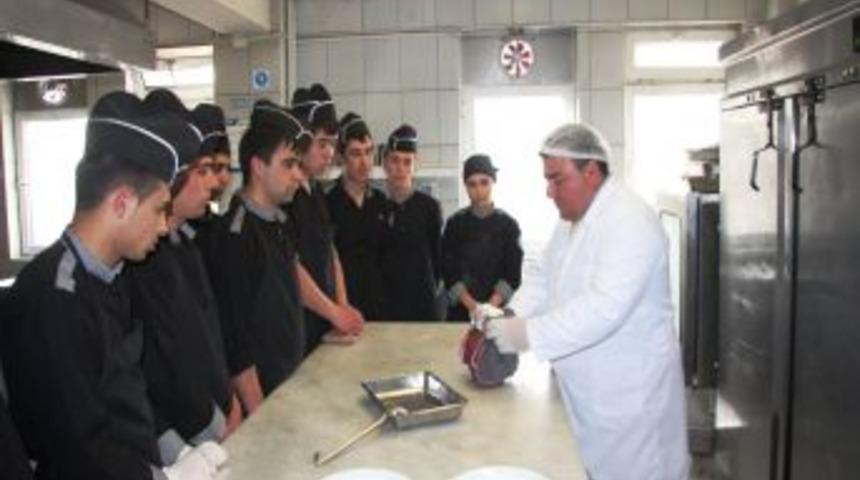 TUREM'den yemek k&uuml;lt&uuml;r&uuml;ne hizmet