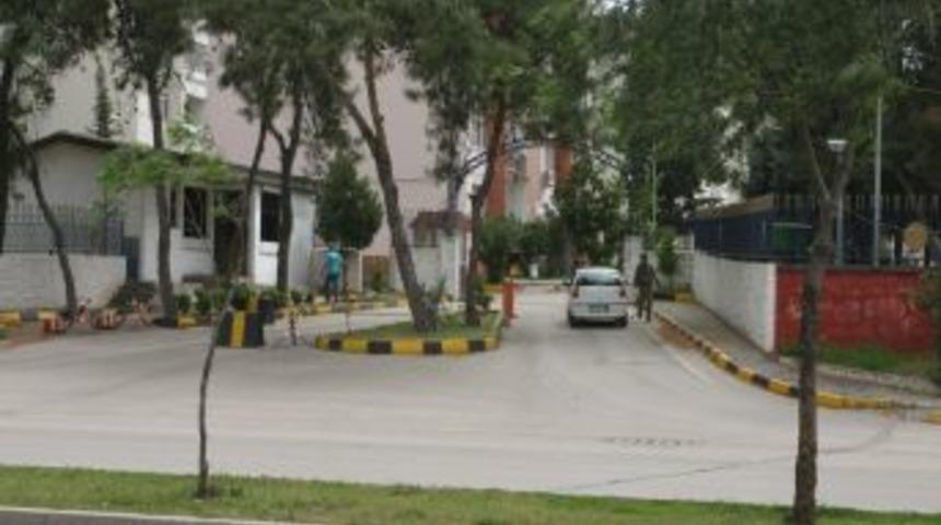 Adana&rsquo;da bir albayın evinde arama yapılıyor