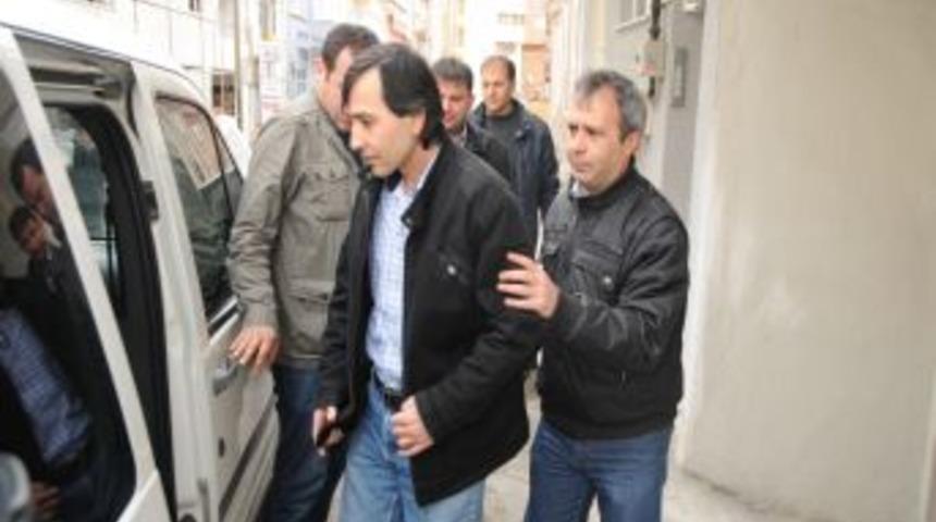 G&ouml;zaltına alınan emekli albay, Ankara'ya g&ouml;t&uuml;r&uuml;ld&uuml;