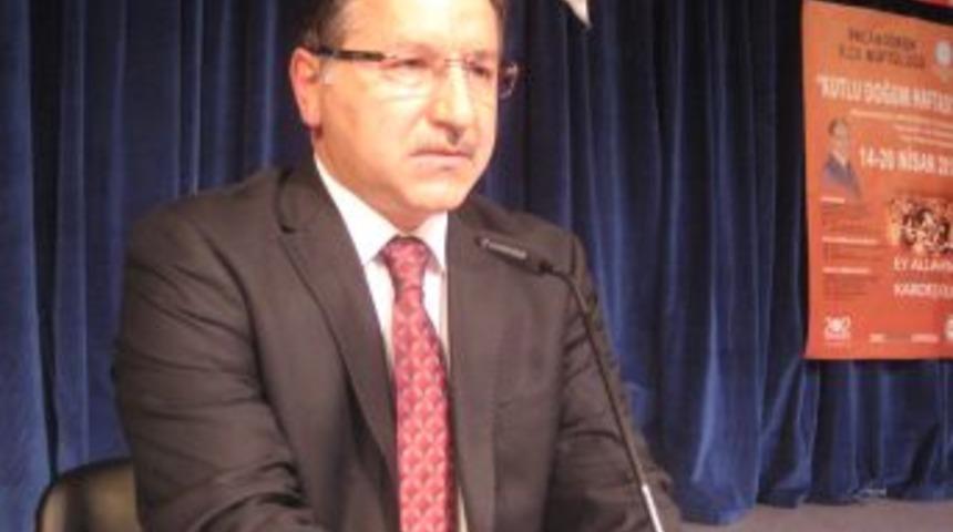 "M&uuml;sl&uuml;man g&ouml;lgesiyle dahi kimseyi rahatsız etmez"