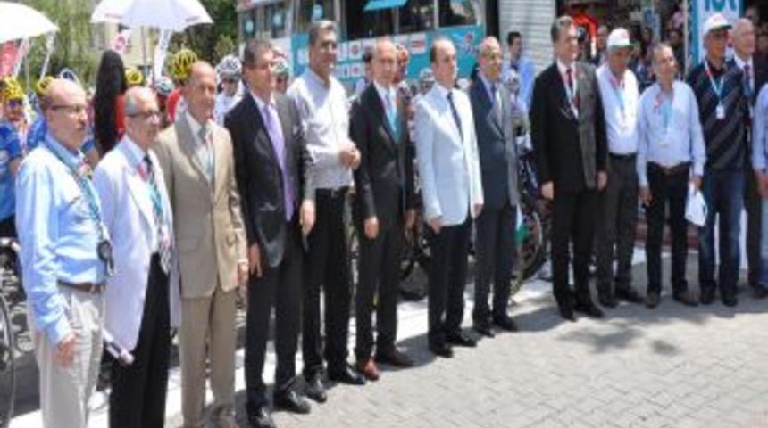 48. Cumhurbaşkanlığı T&uuml;rkiye Bisiklet Turunun ilk turu Alanya&rsquo;da başladı