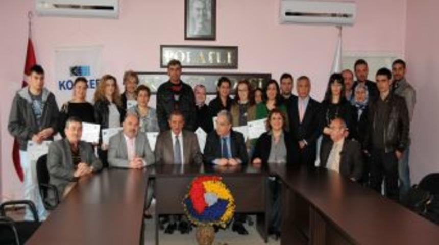 Ev hanımları girişimcilik sertifikalarını aldı