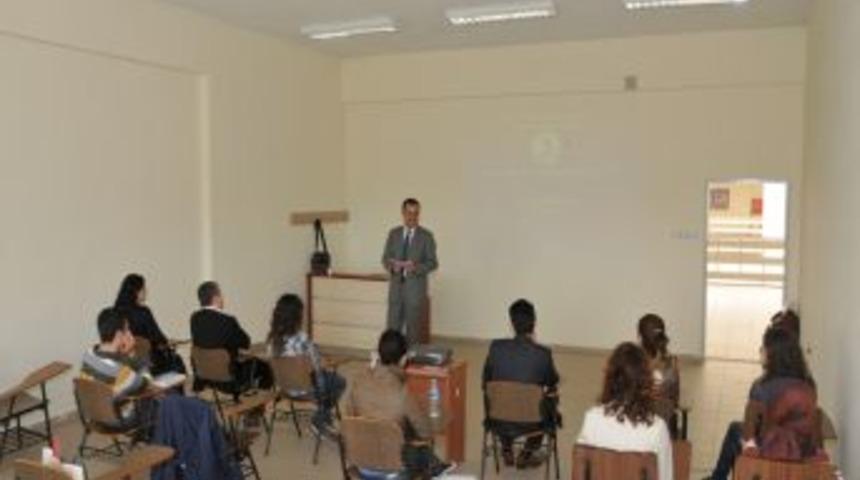 OM&Uuml;&rsquo;de memur adayları eğitimden ge&ccedil;ti