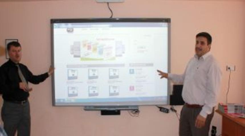 K&ouml;rfez, Serik'te de akıllı tahtaya ge&ccedil;ti