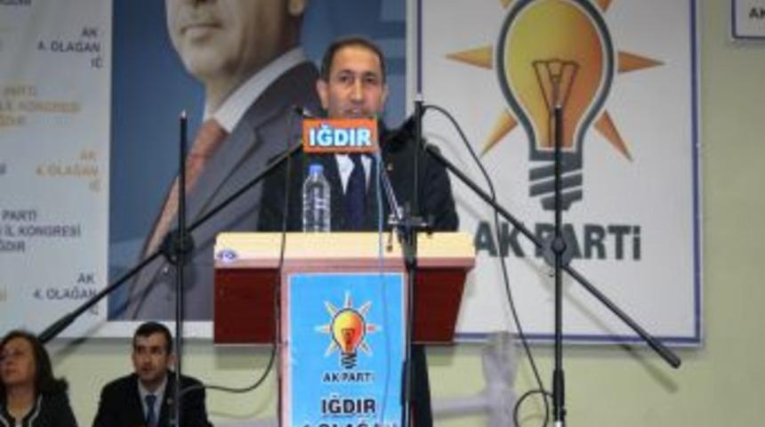 AK Parti Iğdır İl Başkanı Mustafa Buluş yeniden se&ccedil;ildi