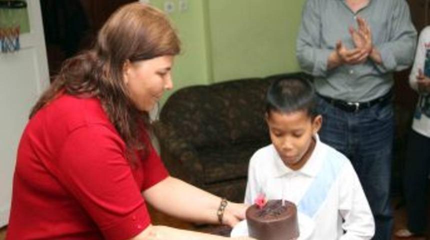 Malezyalı Muhammed'e S&uuml;rpriz Doğum G&uuml;n&uuml;