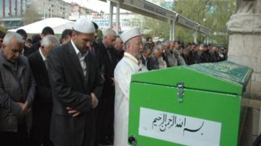 YGS'de d&uuml;ş&uuml;k puan alan gen&ccedil; 7. kattan atladı