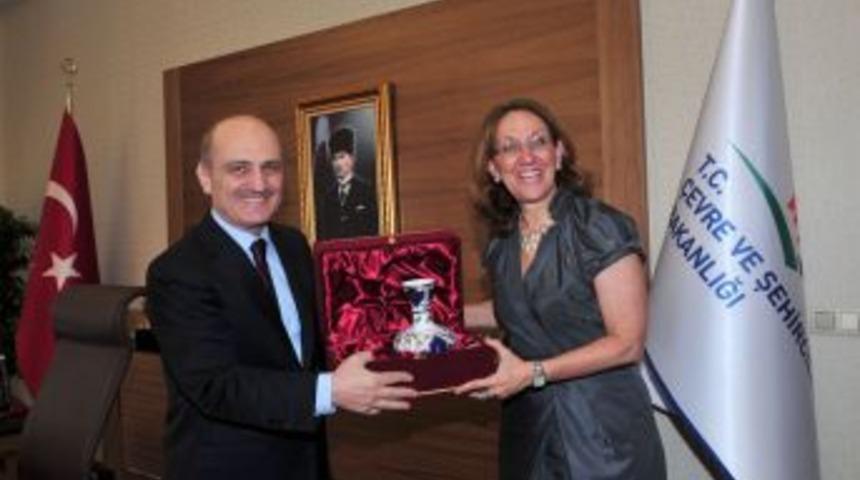 Bakan Bayraktar:BM Genel Sekreter Yardımcısı Grynspan'ı kabul etti