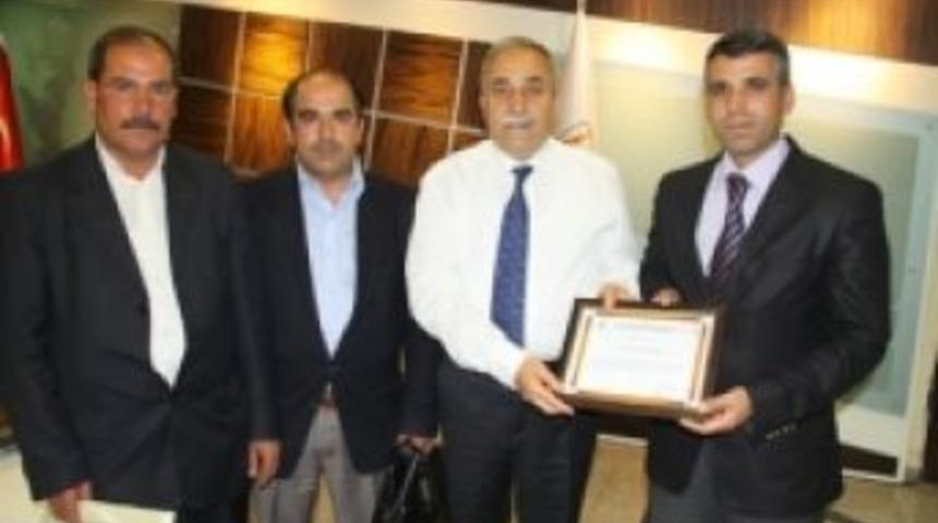 Van'da 4 ay yemek dağıttı