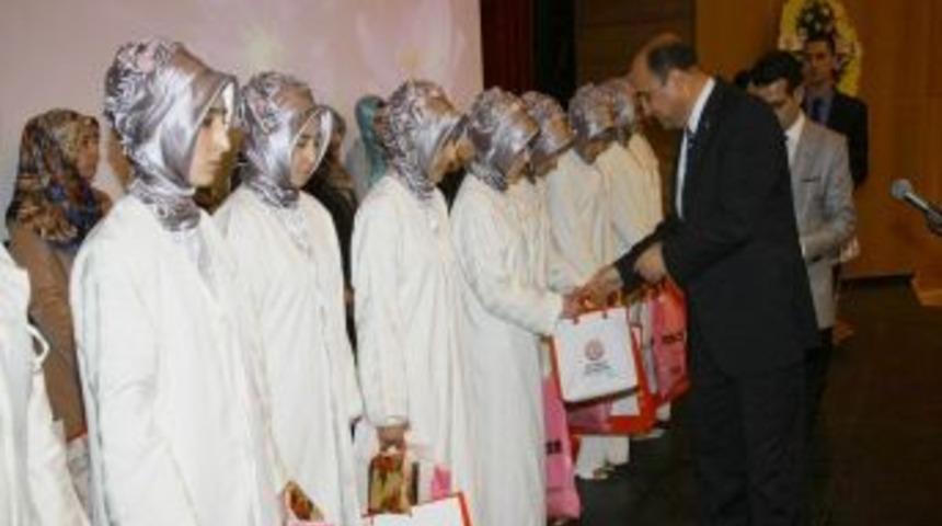 Aksaray'da bayan hafızlar ta&ccedil;landırıldı