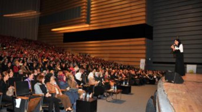 Sosyal Hizmetler Eğitim ve Yardım Vakfı'ndan 'aşk ve edep' konferansı