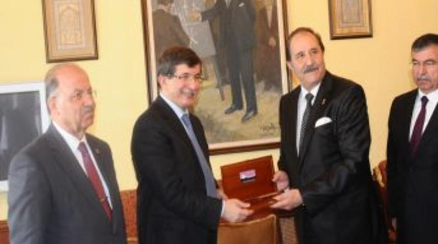 Bakan Davutoğlu; AK Partiyi, Sivas Kongresi'yle kıyasladı