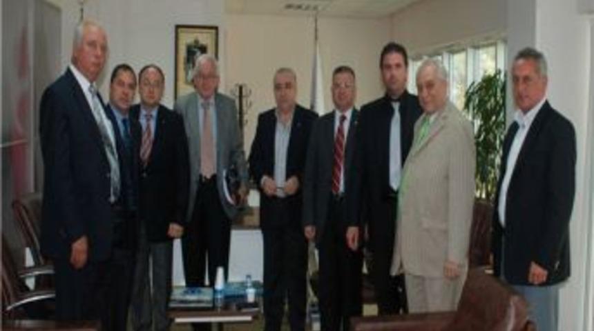 DTO İzmir Şubesinden KUTO'ya ziyaret