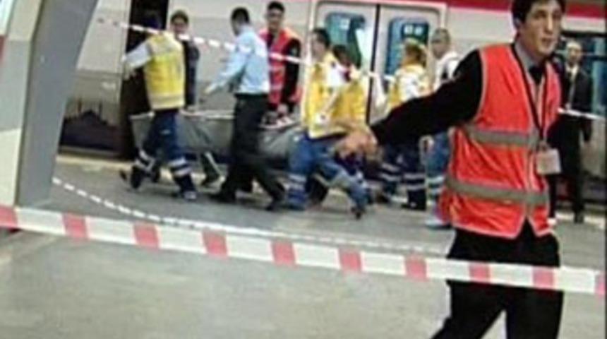 Metro altından mucize kurtuluş