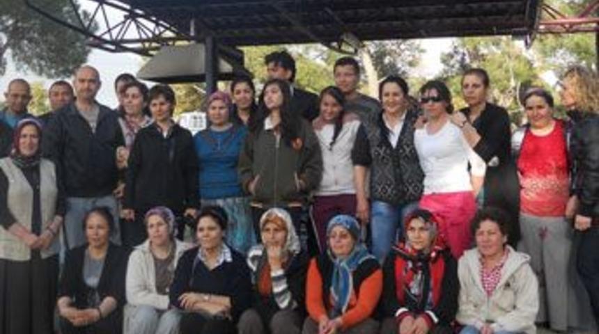 Housekeeperlar piknikte