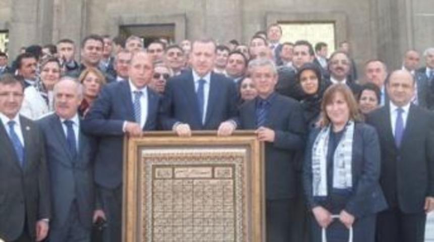 İl&ccedil;e teşkilatı Ankara'ya &ccedil;ıkartma yaptı