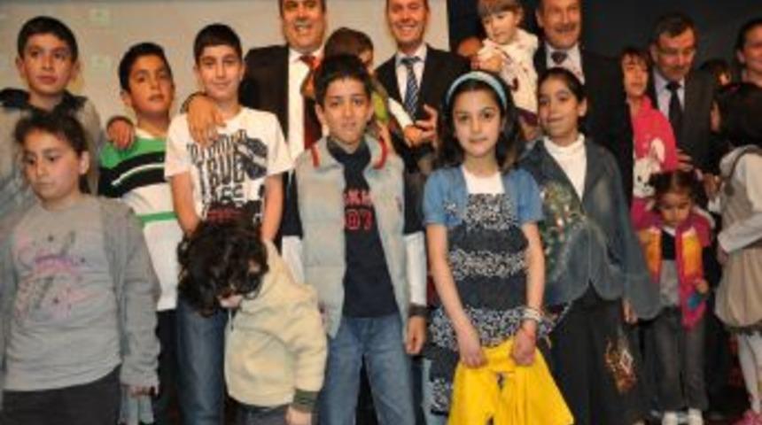 EMEDER&rsquo;liler Vanlı depremzedeleri kardeşlik yemeğinde ağırladı