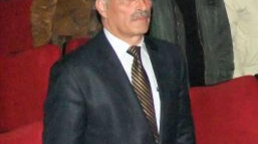 G&ouml;k&ccedil;eada İl&ccedil;e Milli Eğitim M&uuml;d&uuml;r&uuml; Kurt kazada &ouml;ld&uuml;