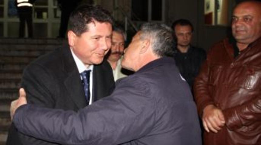 Akyaka Belediye Başkanı &Ccedil;alca tutuksuz yargılanacak