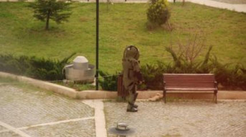 Oyuncak ayı polisi alarma ge&ccedil;irdi