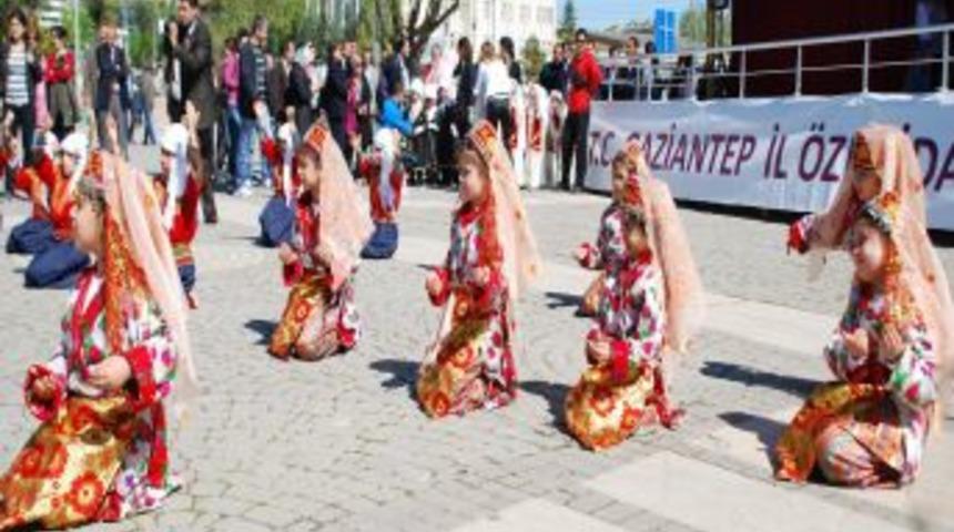 Mobil Projesi İle Okul &Ouml;ncesi Şenlik