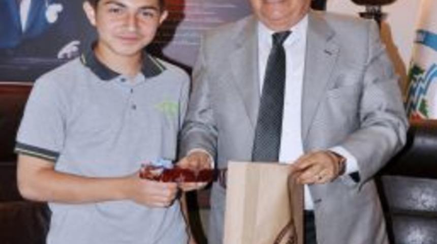 Başkan vekili, başkan yardımcılarını soru yağmuruna tuttu