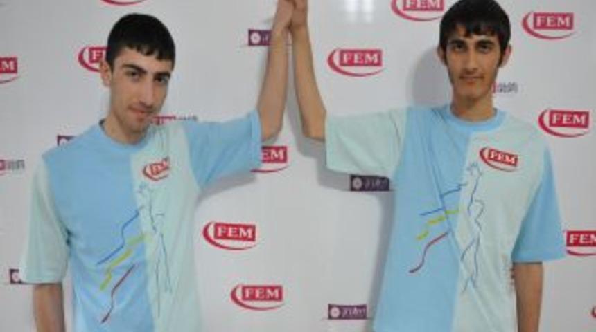 Bing&ouml;l YGS il birincileri Fem Dershanesi'nden &ccedil;ıktı