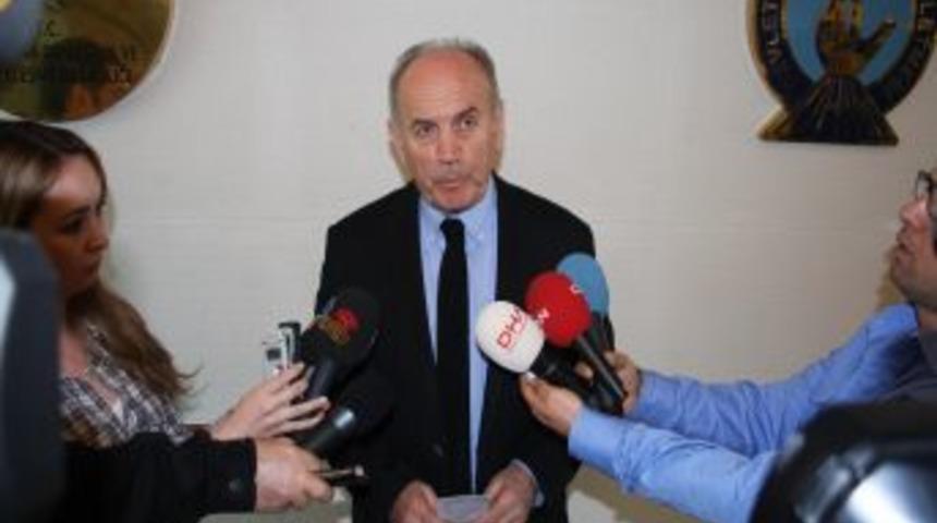 Topbaş: Tiyatro istifalarıyla ilgili erken tavır konuldu