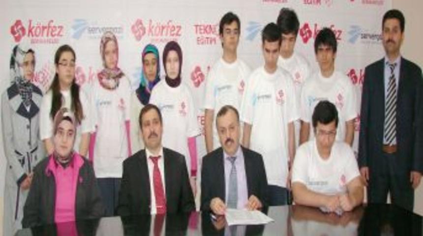 Servergazili ve K&ouml;rfezli G&uuml;lşah, Denizli&rsquo;nin onuru oldu