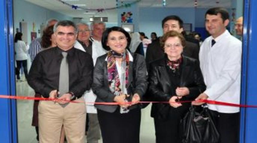 CB&Uuml; Hastanesi'nde &Ccedil;ocuk Servisi ile servis i&ccedil;erisindeki oyun odası a&ccedil;ıldı