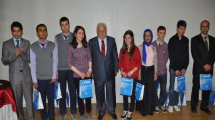 Vali Çolak: Bilim ve teknolojiye yapılan yatırım Siirt'e de yatırımdır