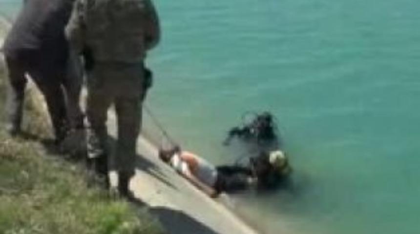 Telefonla konuşurken kanala d&uuml;şt&uuml;