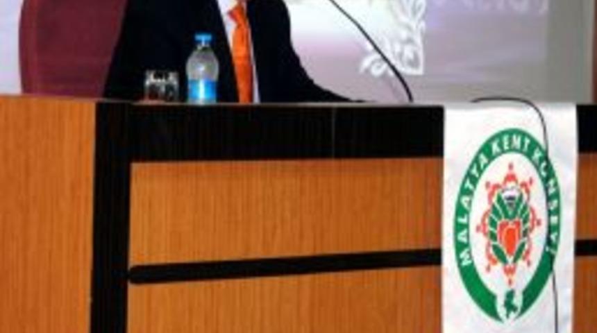 Yazar İsmail Kamit, Malatyalılara Hz. Peygamberi anlattı