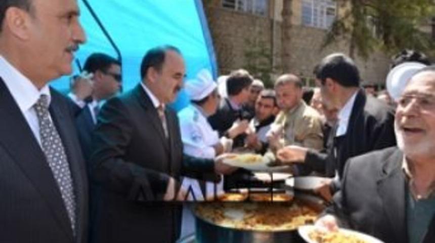 Belediye'den Kutlu Doğum Pilavı