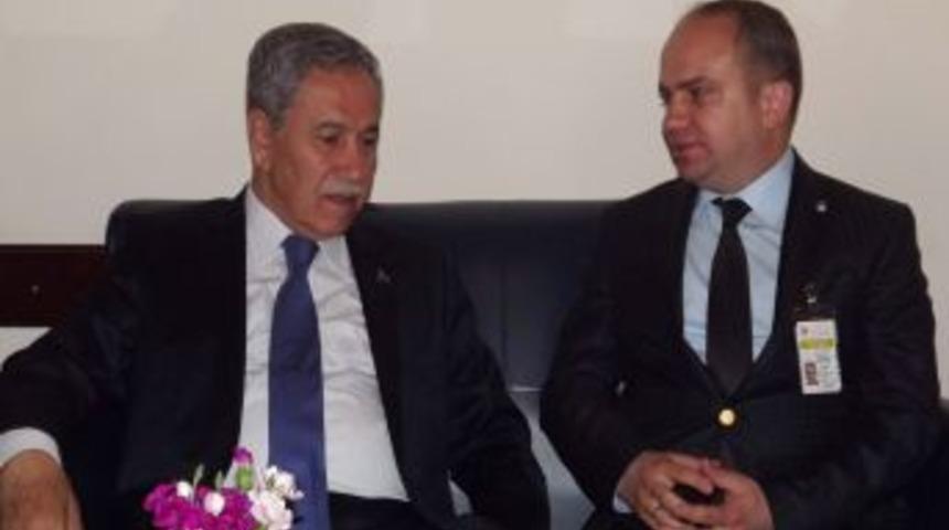 Başbakan Yardımcısı B&uuml;lent Arın&ccedil;: