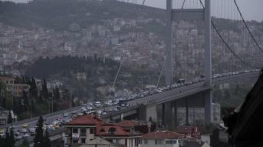 Boğazi&ccedil;i K&ouml;pr&uuml;s&uuml; Yeniden Trafiğe A&ccedil;ıldı