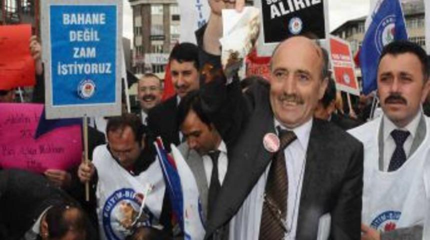 Eğitim&ndash;Bir&ndash;Sen &uuml;yeleri bordrolarını yaktı