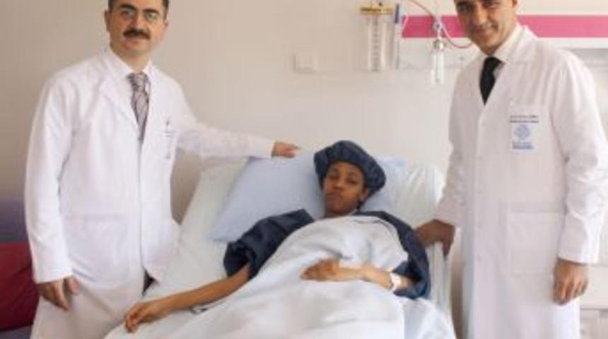 Etiyopyalı &ouml;ğrenci Bursa&rsquo;da ameliyat oldu